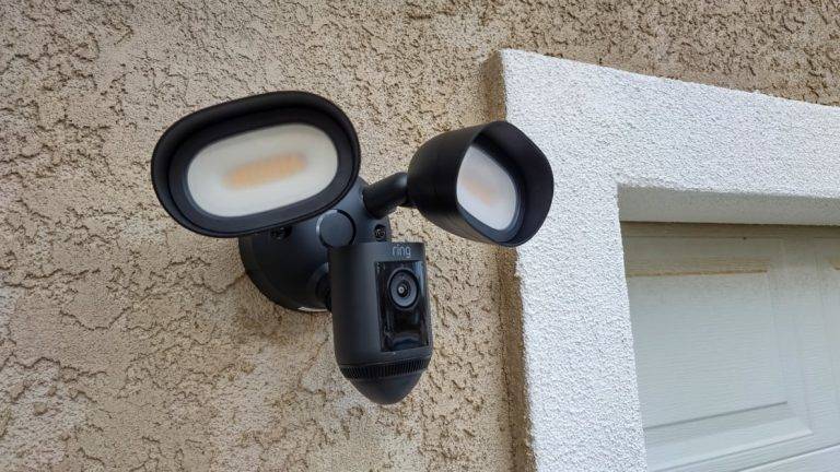 Ring Floodlight Cam without thе еxisting wiring